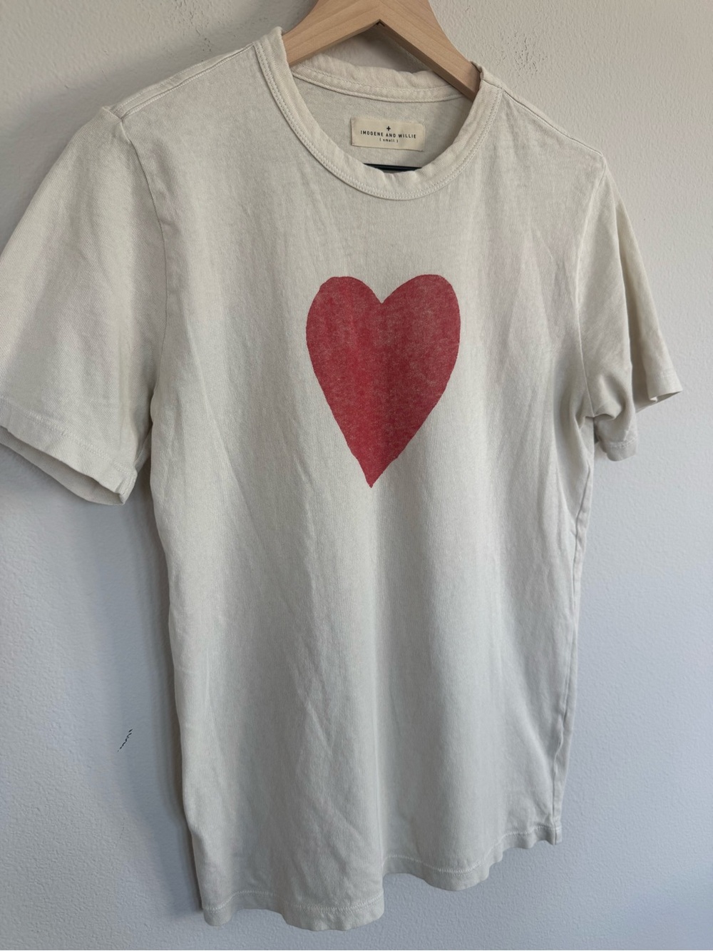 Imogene + Willie Heart Graphic Tee Small Cream Red Made In USA 100% Cotton - Picture 3 of 10